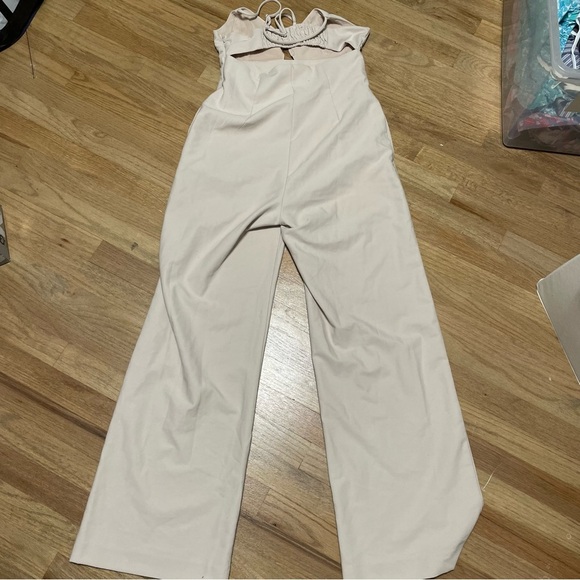 Line & Dot Leslie Jumpsuit Ecru - Picture 9 of 9